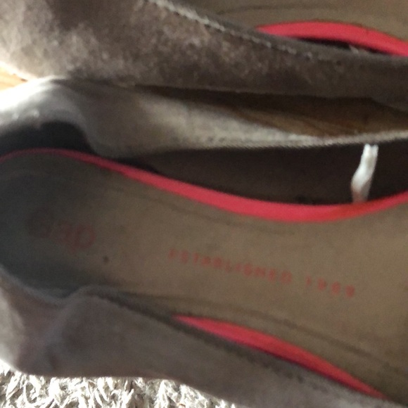 GAP Genuine Suede Leather pointy Flats 7 - Picture 2 of 3